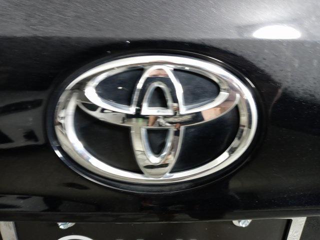 used 2023 Toyota Highlander car, priced at $37,200