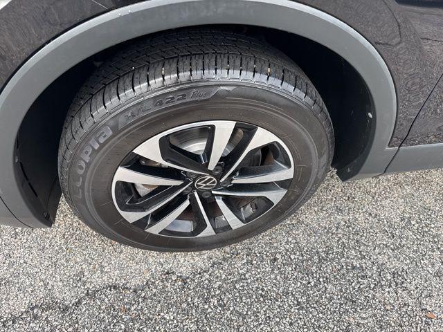 used 2022 Volkswagen Tiguan car, priced at $22,000