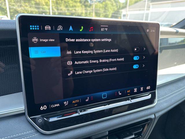 new 2025 Volkswagen Tiguan car, priced at $38,854