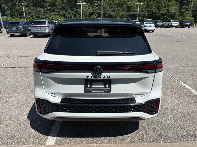 new 2025 Volkswagen Tiguan car, priced at $38,854