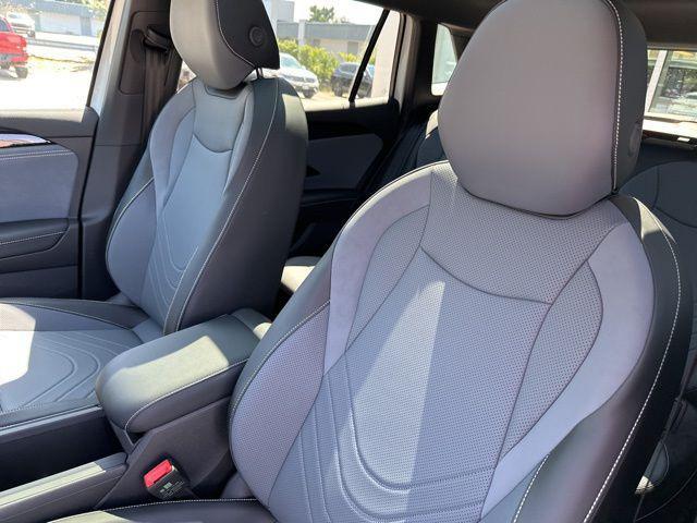 new 2025 Volkswagen Tiguan car, priced at $38,854