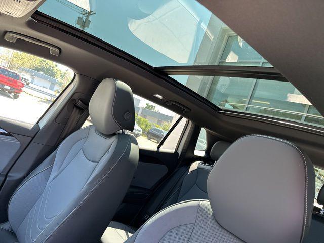 new 2025 Volkswagen Tiguan car, priced at $38,854