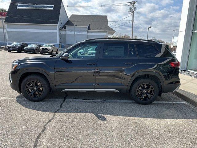 new 2024 Volkswagen Atlas car, priced at $46,906