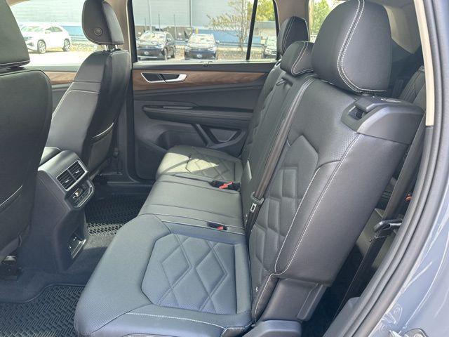 new 2026 Volkswagen Atlas car, priced at $47,580