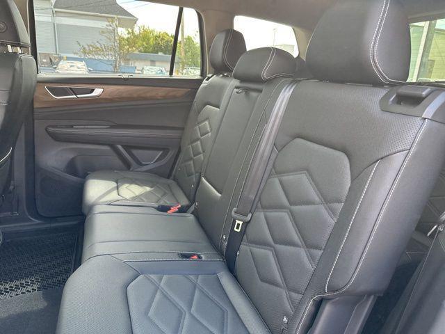 new 2026 Volkswagen Atlas car, priced at $47,580