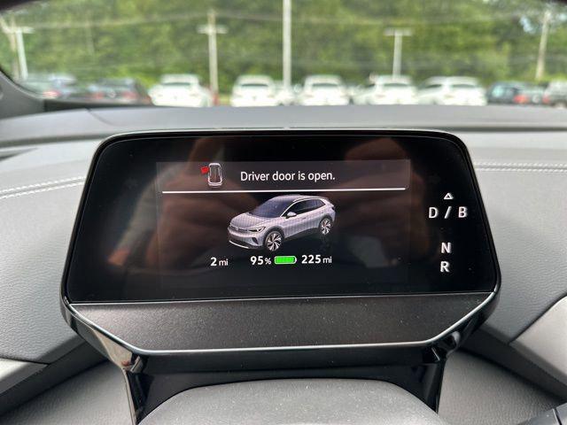 new 2025 Volkswagen ID.4 car, priced at $51,371
