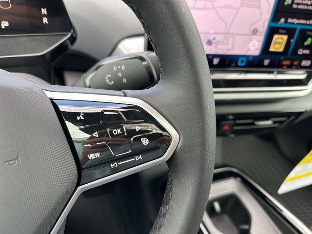 new 2025 Volkswagen ID.4 car, priced at $51,371