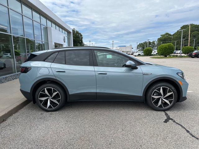 new 2025 Volkswagen ID.4 car, priced at $51,371