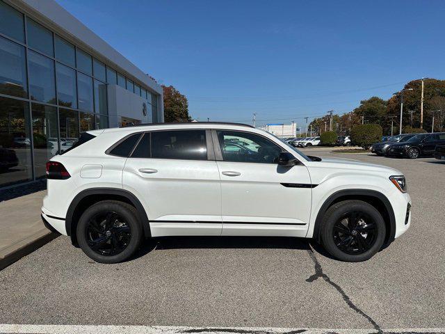 new 2025 Volkswagen Atlas Cross Sport car, priced at $51,061