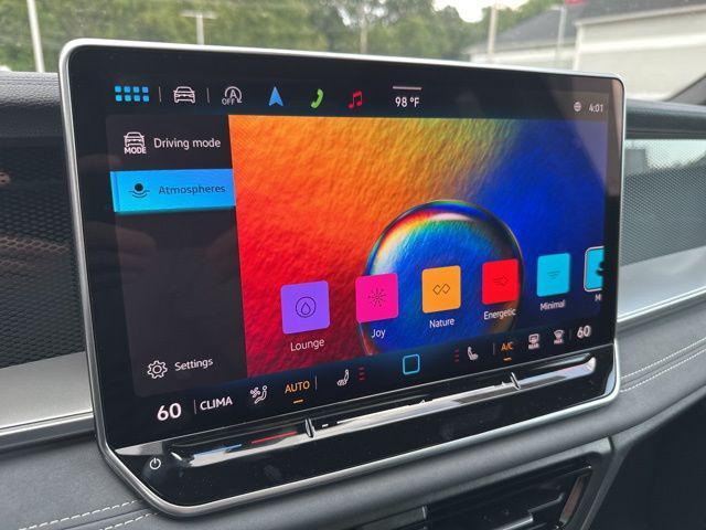 new 2025 Volkswagen Tiguan car, priced at $38,294