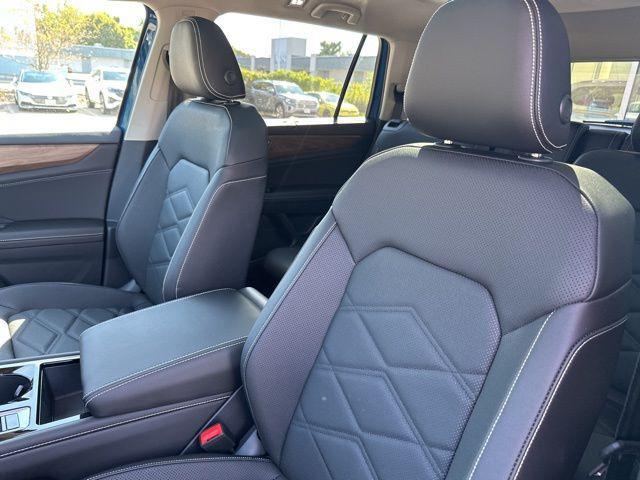 new 2026 Volkswagen Atlas car, priced at $47,915