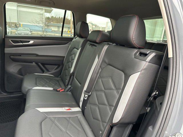 new 2025 Volkswagen Atlas car, priced at $46,171