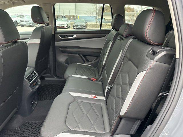 new 2025 Volkswagen Atlas car, priced at $46,171