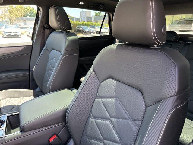 new 2025 Volkswagen Atlas Cross Sport car, priced at $43,751