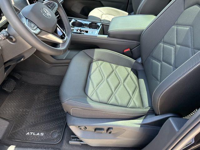new 2025 Volkswagen Atlas Cross Sport car, priced at $43,751