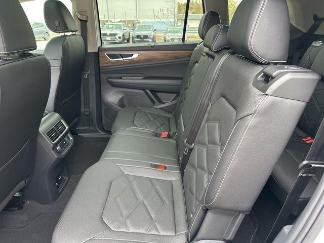 new 2026 Volkswagen Atlas car, priced at $47,108