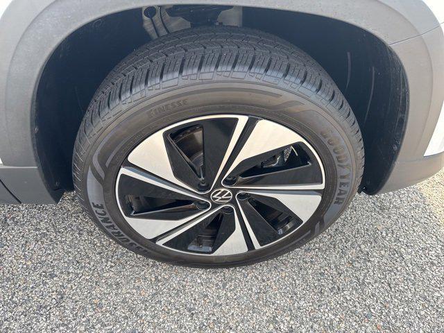 used 2024 Volkswagen Taos car, priced at $28,500