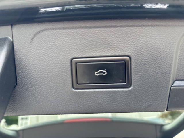 used 2021 Volkswagen Atlas car, priced at $31,000