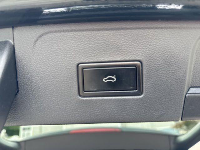 used 2021 Volkswagen Atlas car, priced at $29,500