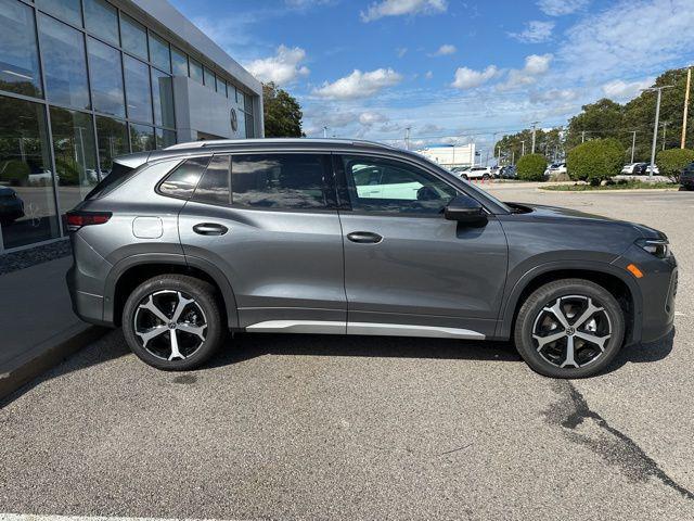 new 2025 Volkswagen Tiguan car, priced at $35,537