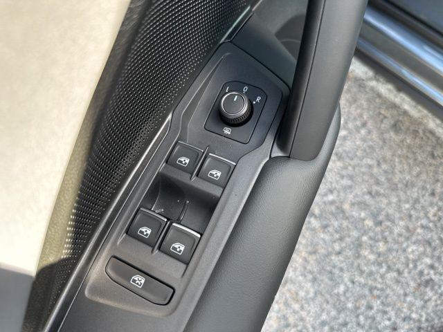 new 2025 Volkswagen Tiguan car, priced at $35,537