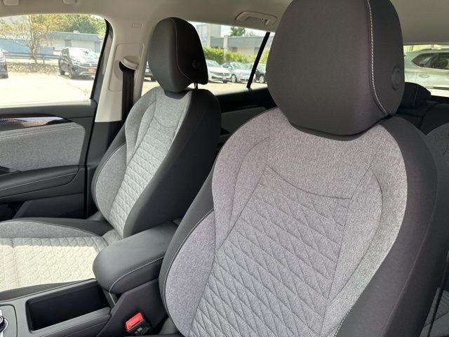 new 2025 Volkswagen Tiguan car, priced at $31,544