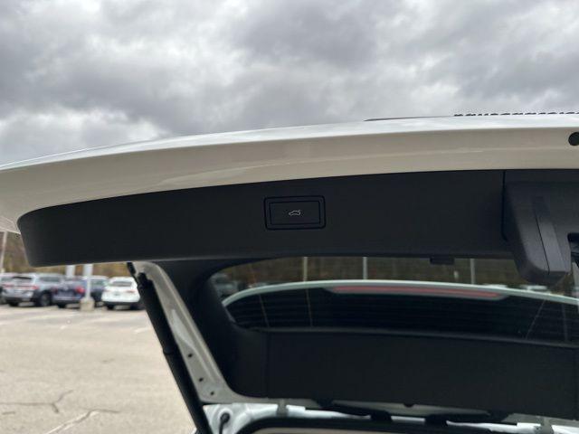 new 2026 Volkswagen Tiguan car, priced at $37,167