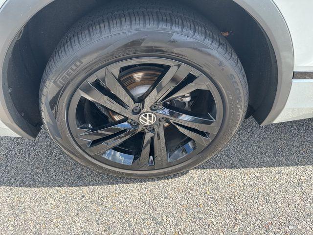 used 2024 Volkswagen Tiguan car, priced at $31,500