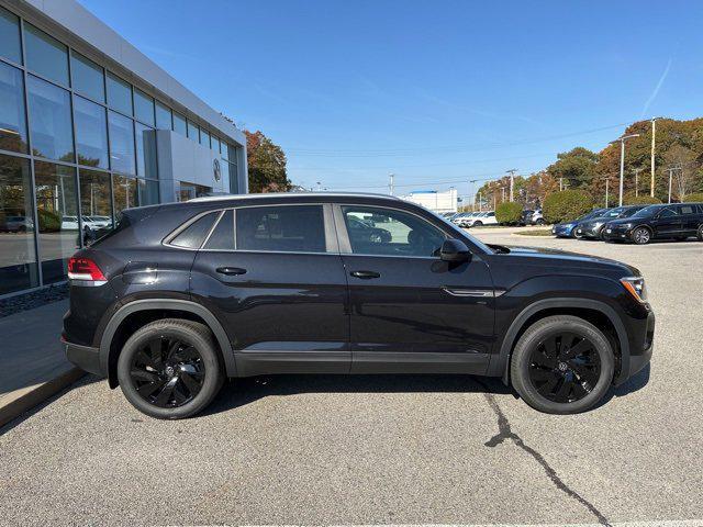 new 2025 Volkswagen Atlas Cross Sport car, priced at $46,346