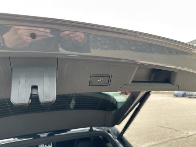 new 2026 Volkswagen Atlas Cross Sport car, priced at $46,193