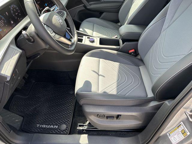 new 2025 Volkswagen Tiguan car, priced at $34,587