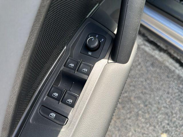new 2025 Volkswagen Tiguan car, priced at $34,587