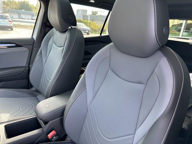 new 2025 Volkswagen Tiguan car, priced at $38,127