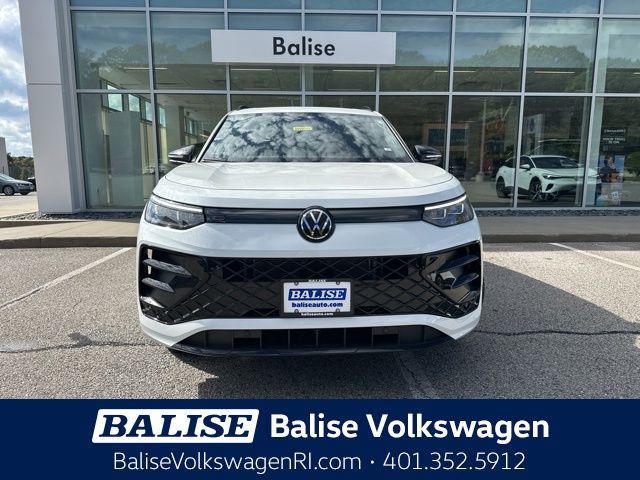 new 2025 Volkswagen Tiguan car, priced at $38,127