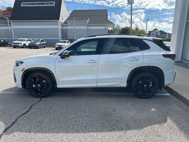 new 2025 Volkswagen Tiguan car, priced at $38,127