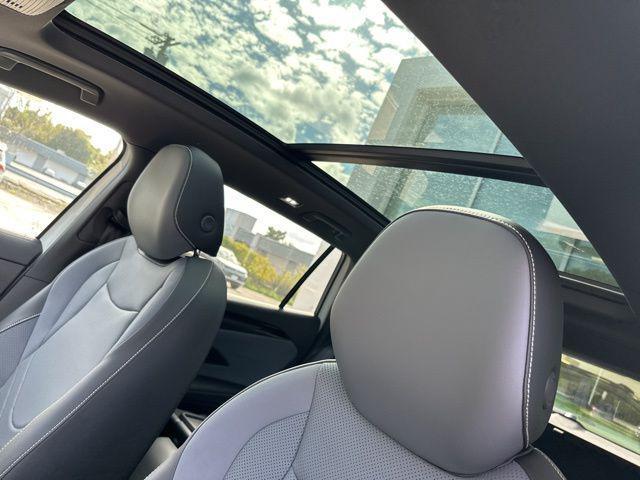 new 2025 Volkswagen Tiguan car, priced at $38,127