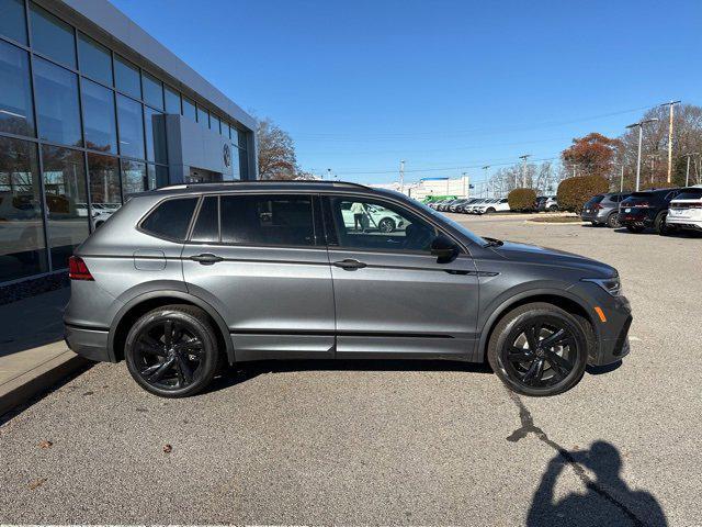 new 2024 Volkswagen Tiguan car, priced at $37,209