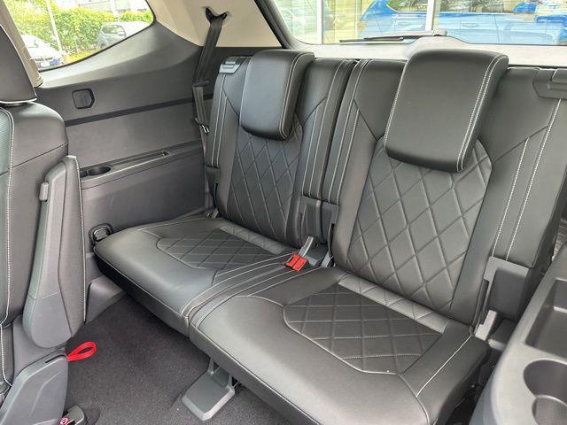 new 2025 Volkswagen Atlas car, priced at $51,789