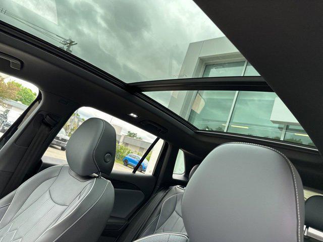 new 2025 Volkswagen Tiguan car, priced at $42,459