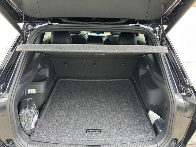 new 2025 Volkswagen Tiguan car, priced at $42,459