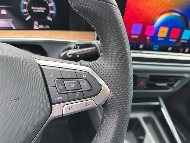 new 2025 Volkswagen Tiguan car, priced at $42,459