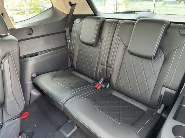 new 2025 Volkswagen Atlas car, priced at $52,289