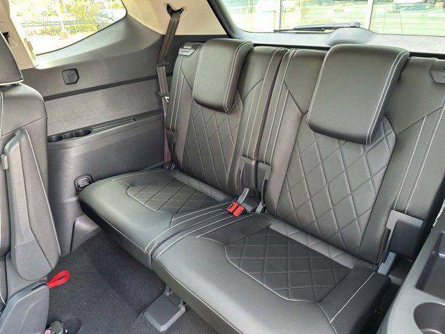 new 2025 Volkswagen Atlas car, priced at $53,789