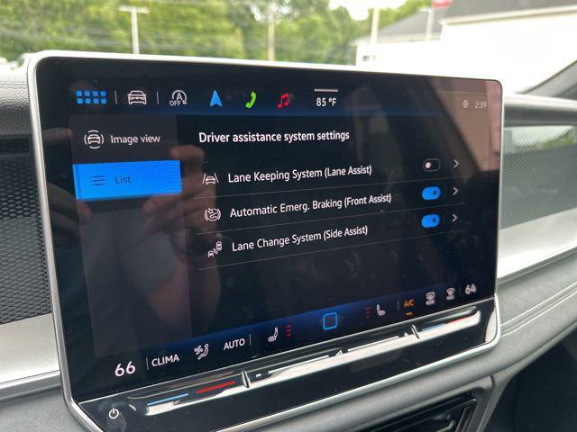 new 2025 Volkswagen Tiguan car, priced at $40,054
