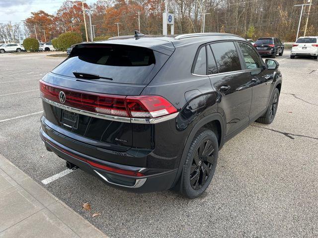 new 2026 Volkswagen Atlas Cross Sport car, priced at $46,776