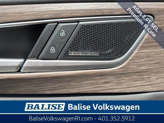 new 2025 Volkswagen Atlas car, priced at $51,834