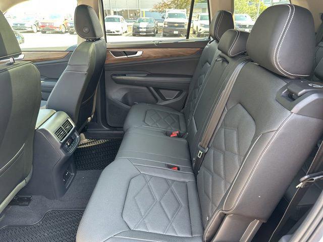 new 2025 Volkswagen Atlas car, priced at $45,030
