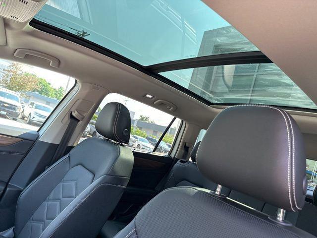 new 2025 Volkswagen Atlas car, priced at $45,030