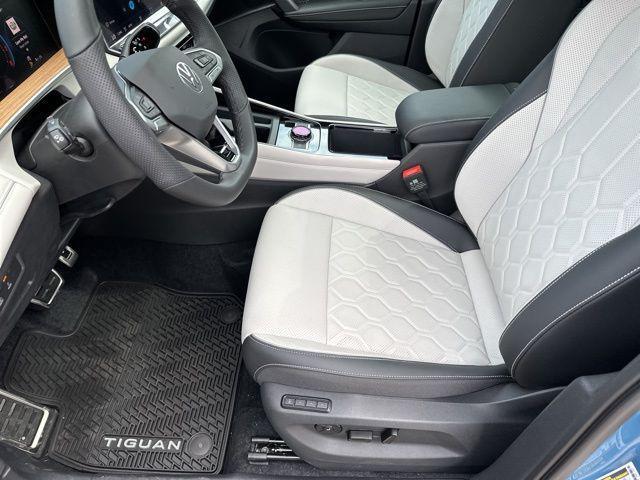 new 2025 Volkswagen Tiguan car, priced at $42,914
