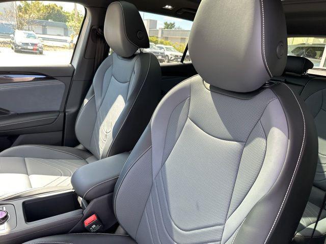 new 2025 Volkswagen Tiguan car, priced at $38,127